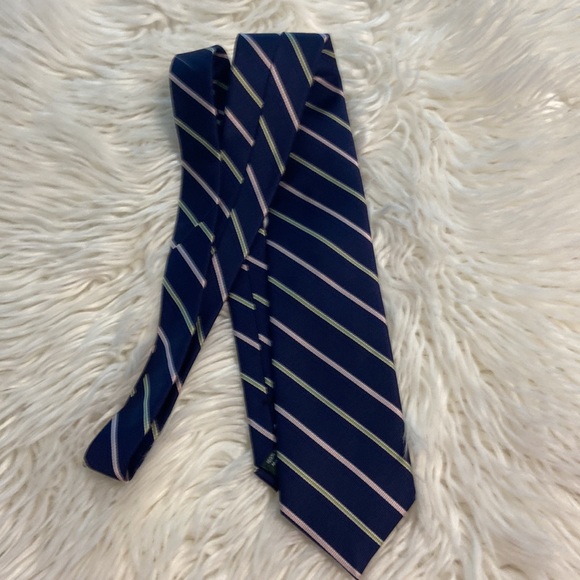 J.Crew Man Tie Brand New with tags still attached it’s beautiful tie navy blue - Picture 12 of 12